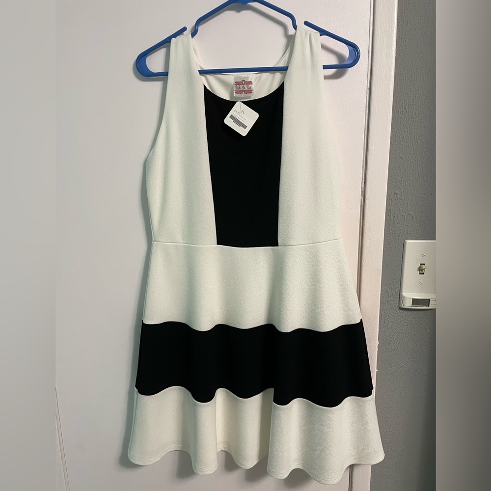 Kiki LaRue Dress, size L